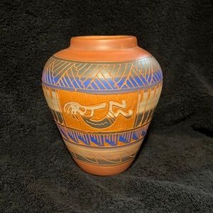 💃💃 4X HP 💃💃 2013 Navajo “EH” Pottery Vase